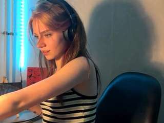 capricetatsuta webcam camsoda model stream image