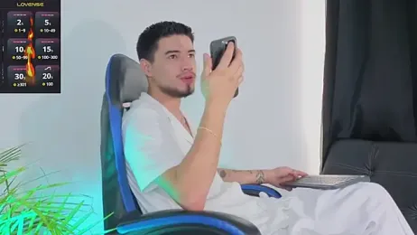 EdwardRoss_ webcam model stream image