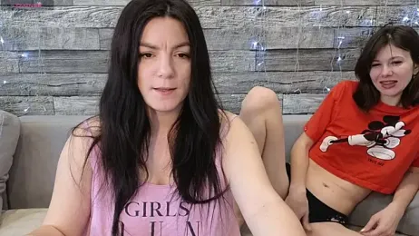 Vika_loves_you webcam stripchat model stream image