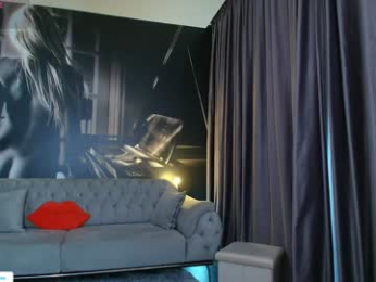 aliessia webcam model stream image