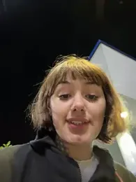 Abrildqquino webcam model stream image