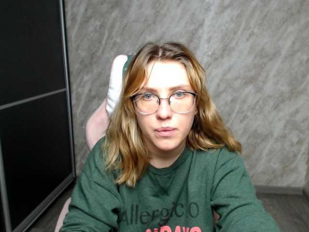 Regimasmile webcam model stream image