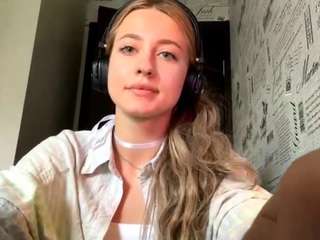 katiebeames webcam model stream image