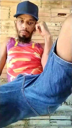 Alisonjuenendun webcam model stream image