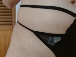 Amira Helt webcam flirt4free model stream image