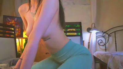 HildCornett webcam cam4 model stream image