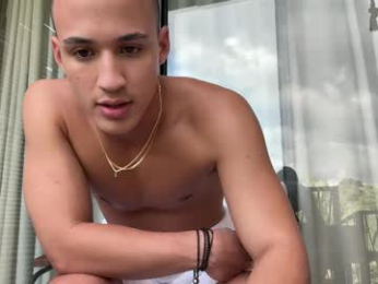 leo_delvey webcam model stream image