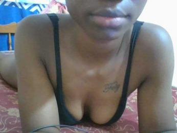 Charliepoco webcam model stream image
