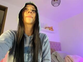 Alisson Mendez webcam model stream image