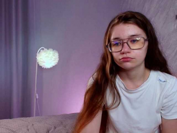 LerushaKally webcam model stream image