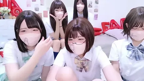 841_yayoi webcam model stream image