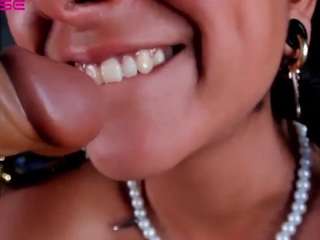 briellaa webcam model stream image