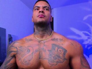 Darius Ions webcam model stream image