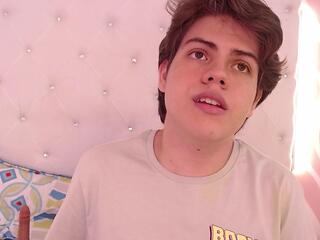Leonel Stark webcam model stream image