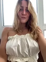 Puzdosia webcam model stream image