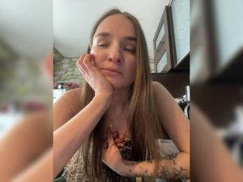 Intro31 webcam bongacams model stream image