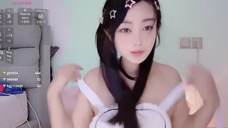 yueyue2003 webcam model stream image