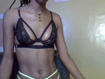 LittleMisscharming webcam bongacams model stream image