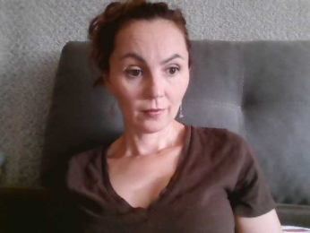 TessBertie webcam model stream image