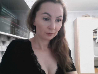 TessBertie webcam model stream image