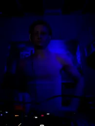 trash4cash webcam model stream image