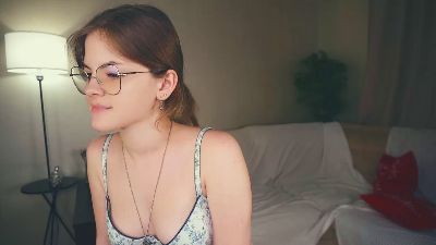 FloraCady webcam model stream image