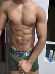 LianScott_ webcam model stream image