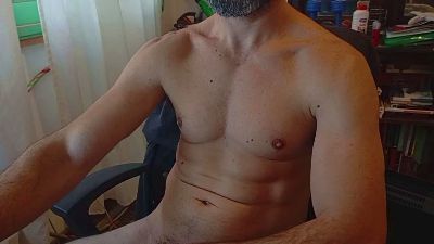 Lomur webcam model stream image