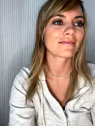 Milla__one webcam model stream image