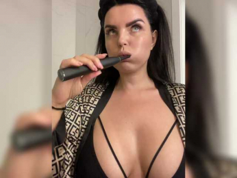 SecretVibe webcam model stream image