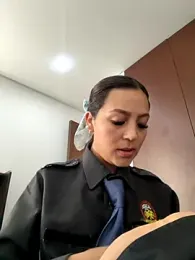 Emily-7_ webcam model stream image