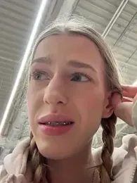 kira_mia webcam model stream image