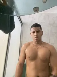 evan_hardy webcam model stream image