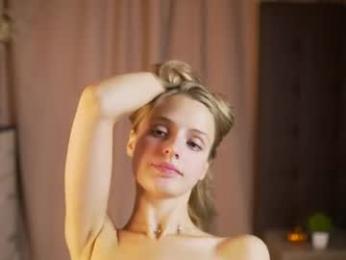 fayelivingston webcam model stream image
