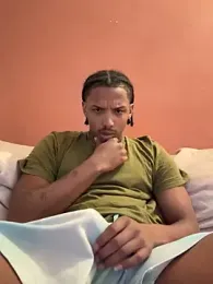 Kokinou webcam model stream image