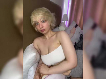 peDoVo4ka228 webcam model stream image