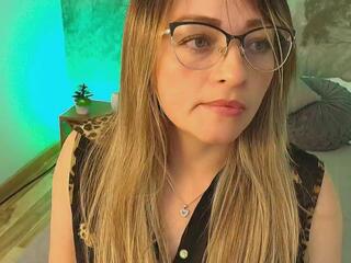 Victoria Taylorr webcam model stream image