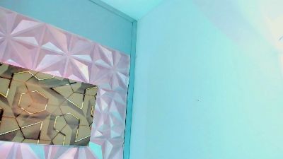 amara_rouse_ webcam model stream image