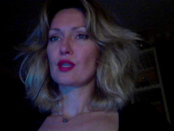 blue_Flame webcam model stream image