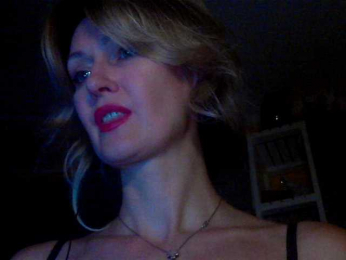 blue_Flame webcam bongacams model stream image
