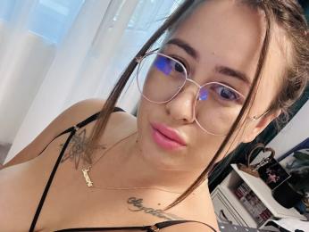 AnneElla webcam preview