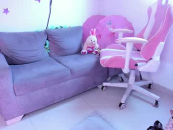 bella_browm webcam model stream image