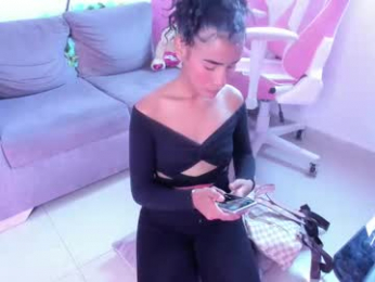 bella_browm webcam model stream image