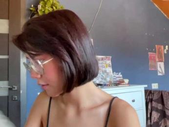 Mikiora webcam bongacams model stream image