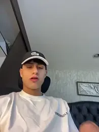 Lander_Cruz webcam stripchat model stream image