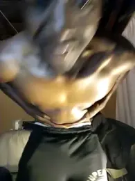 Hentaii001 webcam model stream image