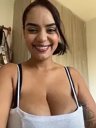 Sara-77 webcam stripchat model stream image