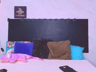 Canela Candy webcam model stream image