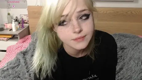 triplebakaaa webcam stripchat model stream image