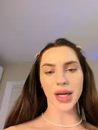 Camilla_Railian webcam model stream image